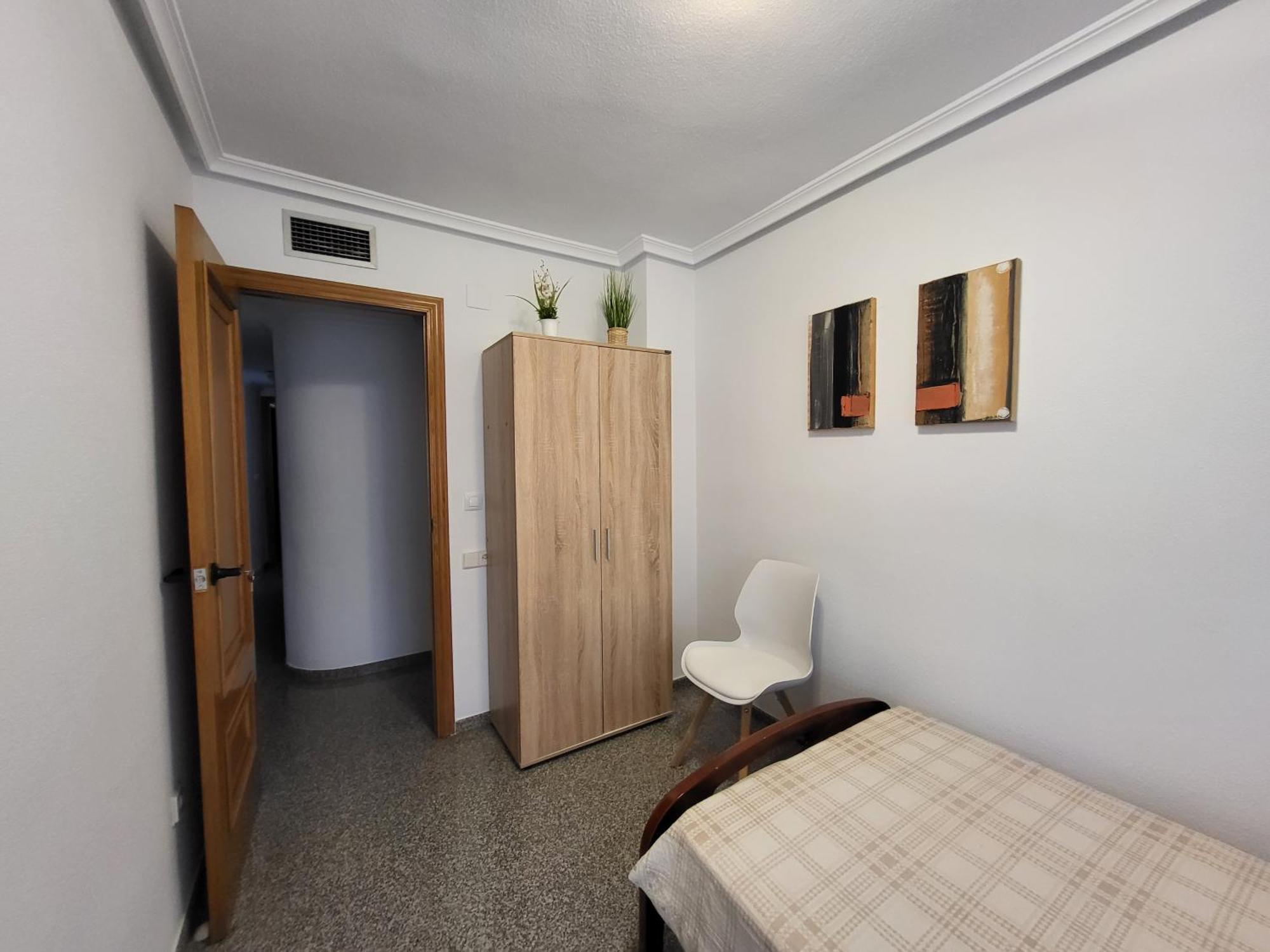 Amistosa, Habitacion Con Balcon, Alicante, Playa, Centro, Rambla, Mercado Apartment Room photo